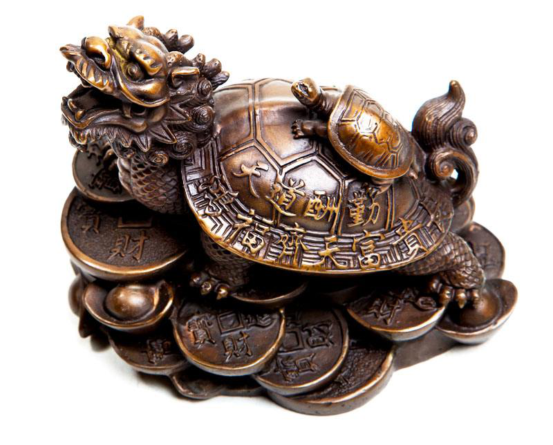辦公寫(xiě)字臺(tái)風(fēng)水詳解，什么擺件能提升事業(yè)運(yùn)？(圖1)